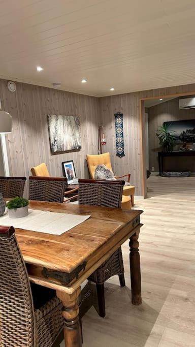 Mountainside Lodge - Breivikeidet 特罗姆瑟 外观 照片